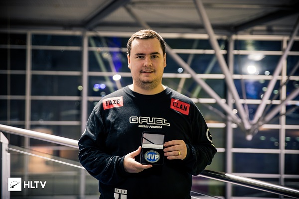 海星体育-关于莱万多夫斯基新星突破纪录表现惊艳，C9未来可期！的信息